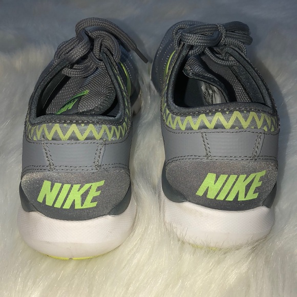 Women’s Nike shoes - Picture 4 of 6